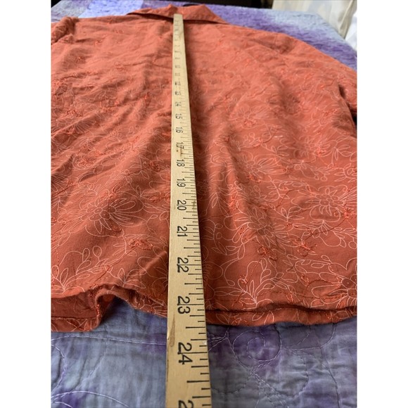 MANHATTAN GIRL Women’s Medium Floral Button Up Embellished Embroidered Shirt - Picture 7 of 7